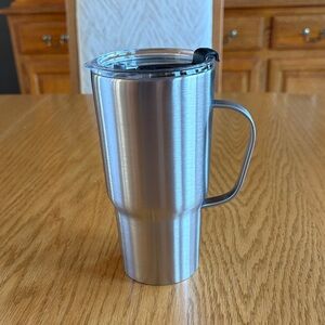 Insulated Stainless Steel Travel Mug with Handle Brand New 16 Oz
